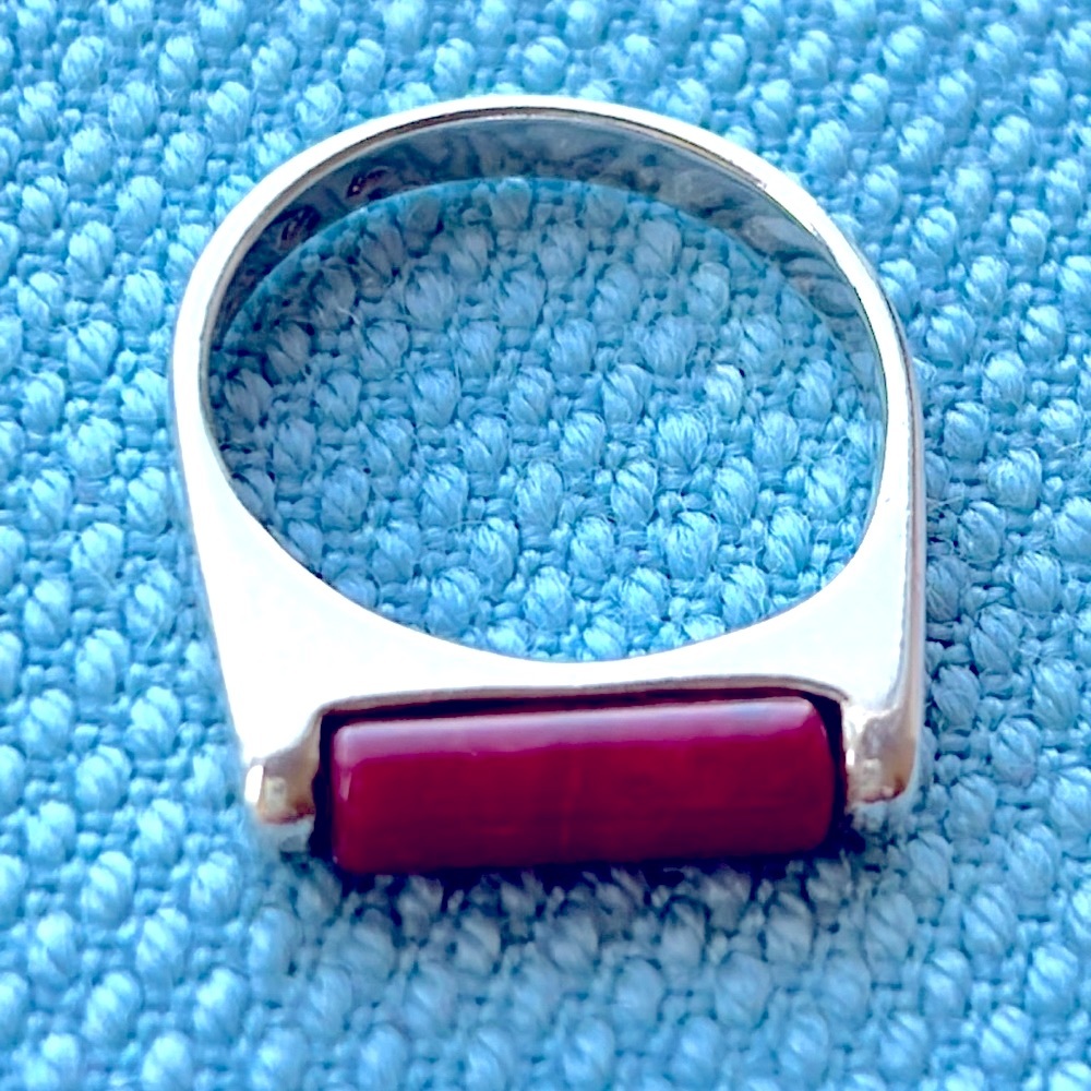 Shube Dakota West red Agate stackable sterling silver ring